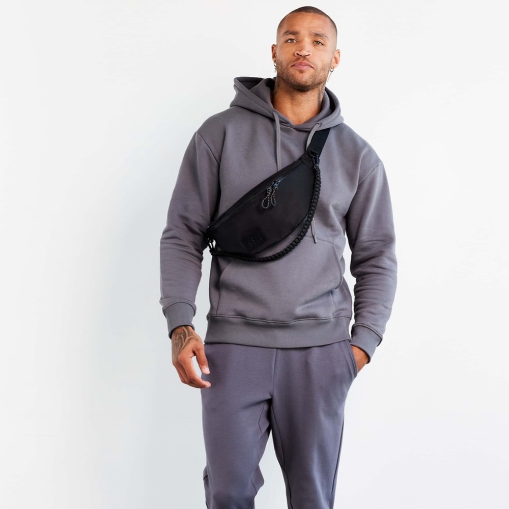 NEW BEIS THE SPORT PACK
IN BLACK